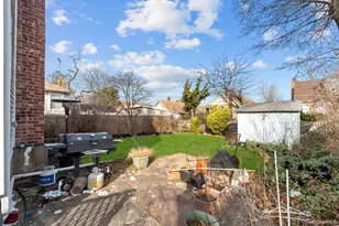 135 Casper St, Valley Stream, NY 11580 - Photo 8