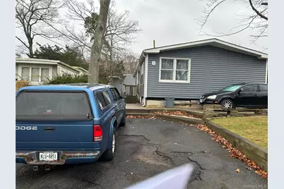 309-15 Fanning Boulevard, Riverhead, NY 11901 - Photo 4