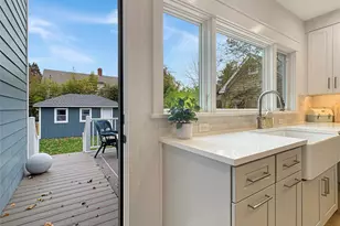 426 Clark St, Greenport, NY 11944 - Photo 22