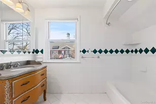 3 Oakridge Dr, Port Chester, NY 10573 - Photo 12