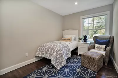 32 White Oak Lane, Westhampton Beach, NY 11978 - Photo 14