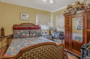 75 Melanie Ln, Syosset, NY 11791 - Photo 10