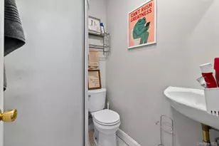 19 Leroy Pl, Newburgh, NY 12550 - Photo 8