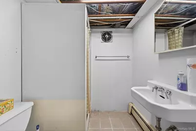 54 Leroy Place, Newburgh, NY 12550 - Photo 32