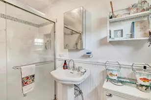 1025 9th St, Greenport, NY 11944 - Photo 22