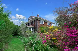 1025 9th St, Greenport, NY 11944 - Photo 44