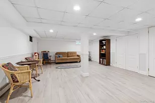 23 St Pauls Pl, Garden City, NY 11530 - Photo 22