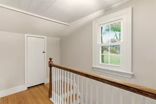 327 W Neck Rd, Lloyd Harbor, NY 11743 - Photo 10