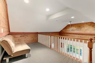 327 W Neck Road, Lloyd Harbor, NY 11743 - Photo 20