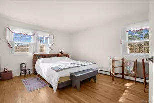 182 Connetquot Dr, Oakdale, NY 11769 - Photo 18