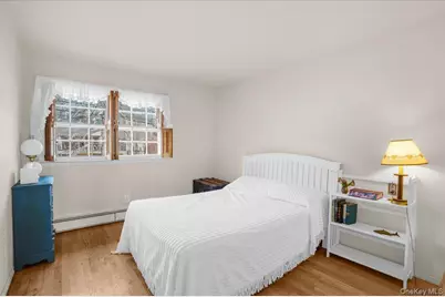 182 Connetquot Drive, Oakdale, NY 11769 - Photo 22