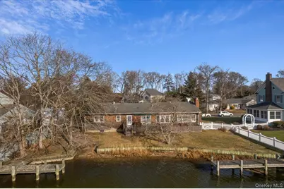 182 Connetquot Drive, Oakdale, NY 11769 - Photo 2