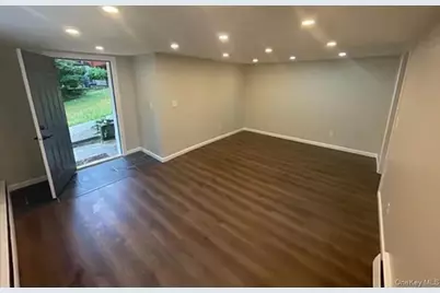 94 Baron De Hirsch Road, Crompond, NY 10517 - Photo 8