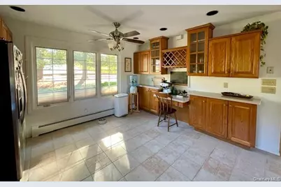 206 Waters Edge, Valley Cottage, NY 10989 - Photo 8