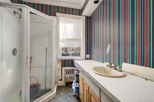 183 Oldfield Ave, Amityville, NY 11701 - Photo 12