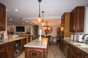 1661 # 519 Old Country Rd, Riverhead, NY 11901 - Photo 2