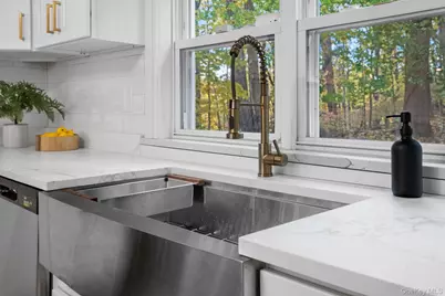 27 Winding Lane, Bedford Hills, NY 10507 - Photo 6