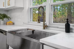 27 Winding Ln, Bedford Hills, NY 10507 - Photo 6