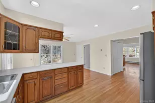 11 Shawnee Rd, Putnam Valley, NY 10579 - Photo 12