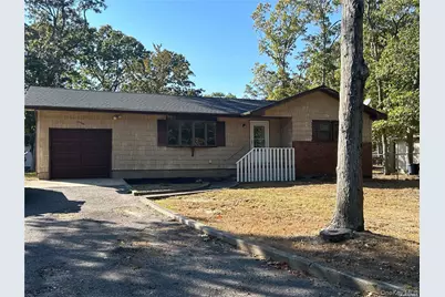 70 J T Boulevard, Riverhead, NY 11901 - Photo 2