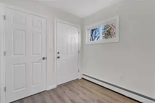 21 Piper Ln, Levittown, NY 11756 - Photo 14