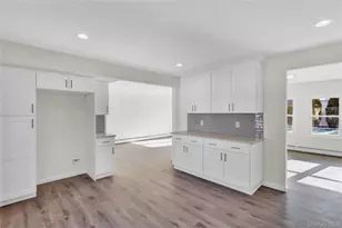 21 Piper Ln, Levittown, NY 11756 - Photo 6