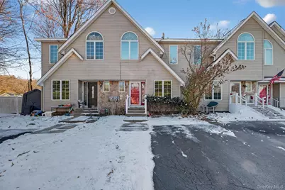 90 Roundtree Court, Beacon, NY 12508 - Photo 2