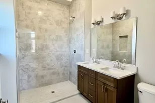 384 Scudder Ave, Copiague, NY 11726 - Photo 14