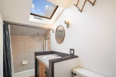 689 S Mountain Road, New City, NY 10956 - Photo 10