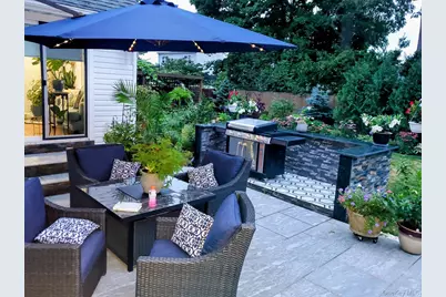 310 Brookside Court, Copiague, NY 11726 - Photo 40