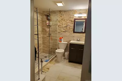 310 Brookside Court, Copiague, NY 11726 - Photo 34