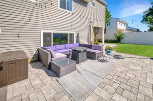 10 Ponder Ln, Deer Park, NY 11729 - Photo 28