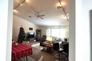 4204 Fox Ln, Poughkeepsie, NY 12603 - Photo 10