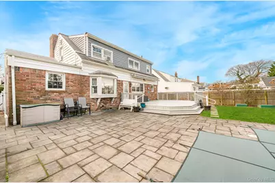 3861 Wilburne Avenue, Seaford, NY 11783 - Photo 4