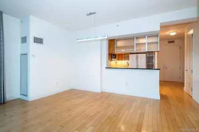 175 Huguenot Street #1401, New Rochelle, NY 10801 - Photo 8