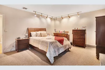 757 Bixby Drive, Baldwin, NY 11510 - Photo 20