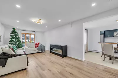 2114 Prospect Avenue, East Meadow, NY 11554 - Photo 12