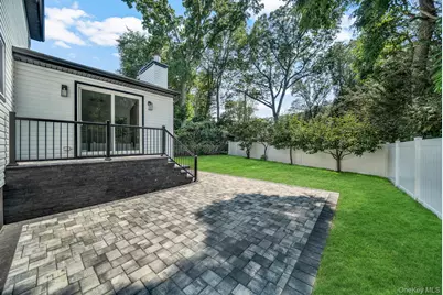 63 Oak Avenue, Huntington Station, NY 11746 - Photo 30