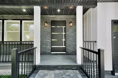 63 Oak Avenue, Huntington Station, NY 11746 - Photo 32