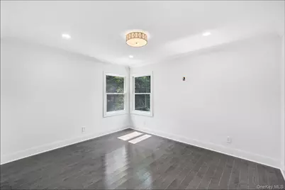 63 Oak Avenue, Huntington Station, NY 11746 - Photo 20