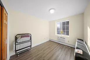 183-26 Booth Memorial Ave, Fresh Meadows, NY 11365 - Photo 18