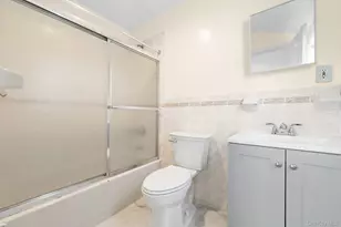 144-37 223rd St, Springfield Gardens, NY 11413 - Photo 6