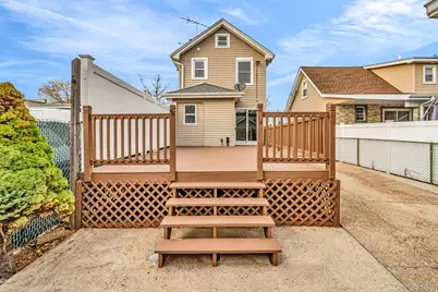 129 Sheridan Avenue, Williston Park, NY 11596 - Photo 6