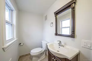 129 Sheridan Ave, Williston Park, NY 11596 - Photo 18