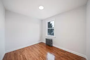 129 Sheridan Ave, Williston Park, NY 11596 - Photo 14