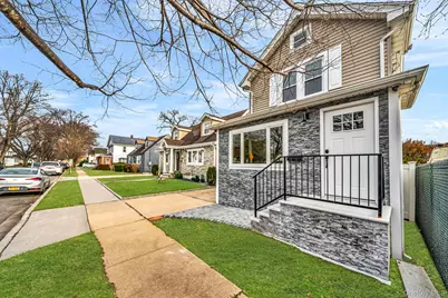 129 Sheridan Avenue, Williston Park, NY 11596 - Photo 2