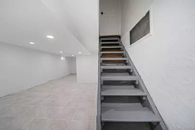 129 Sheridan Avenue, Williston Park, NY 11596 - Photo 22