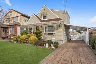 1006 N 7th St, New Hyde Park, NY 11040 - Photo 2