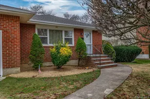 41 Meade Ave, Bethpage, NY 11714 - Photo 2