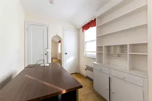 185-47 80th Rd, Jamaica, NY 11432 - Photo 14